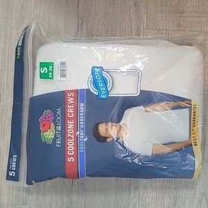 Fruit of the Loom Cool Zone crews underarm t-shirts Small white